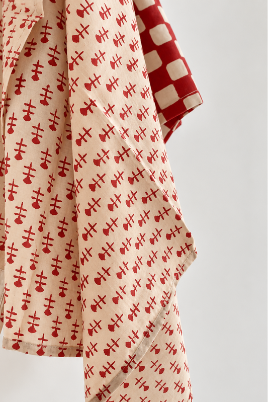 Scarlet Grid printed cloth napkin